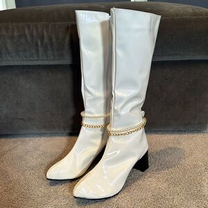 Women’s Shiny White Knee High Zip Up Block Heel Boots Size 12 NEW